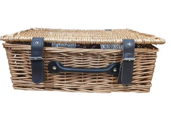Luxury Hamper Basket: A Celebration of Elegance and Thoughtfulness - Premium Scented candles Box of 4 and 2 x 75Cl Whispering Angel