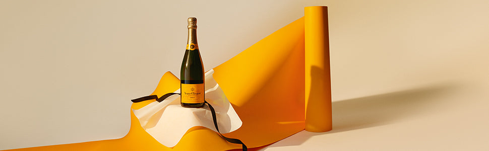 Veuve Clicquot Yellow Label Champagne, Gift Box, 75cl